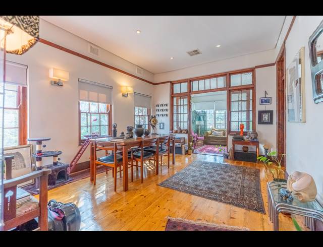 2 BEDROOM APARTMENT FOR SALE IN ESSENWOOD